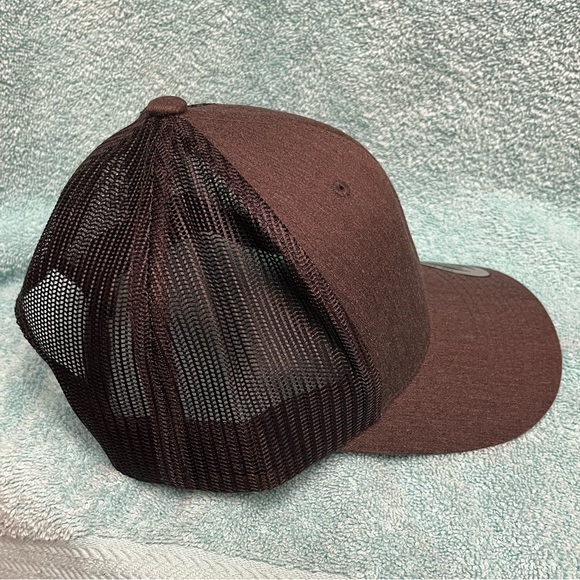 YUPOONG Men’s MATCO TOOLS Snapback Hat Trucker Hat. NWOT. Never worn. - Picture 4 of 6